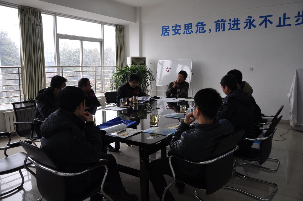 中航工业成飞集团工程师一行到访乐鱼(中国)公司-2.jpg