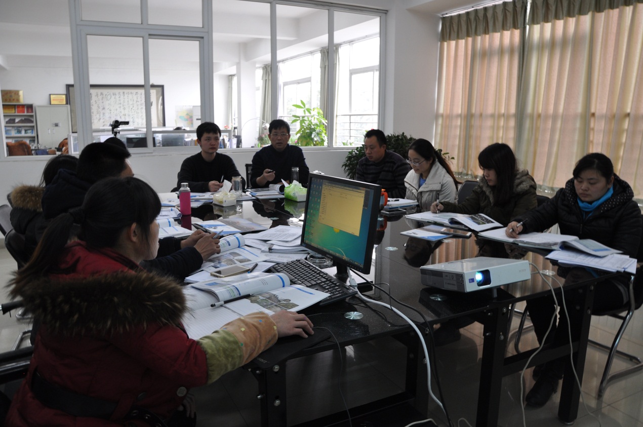 2014乐鱼(中国)年末培训会-1.jpg